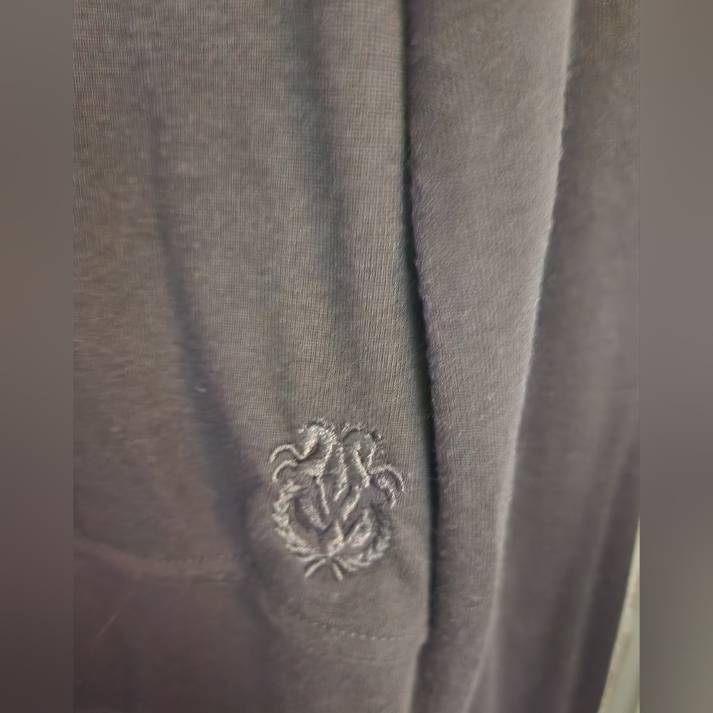 3/$25 Wildfox Baggy Beach black vneck sweatshirt size XS - Picture 2 of 7